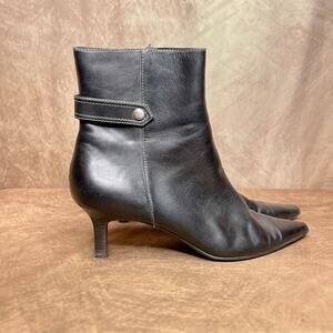 AK Anne Klein iFlex Claude Ankle Boot Kitten Heel Black Leather Pointed Toe Y2K